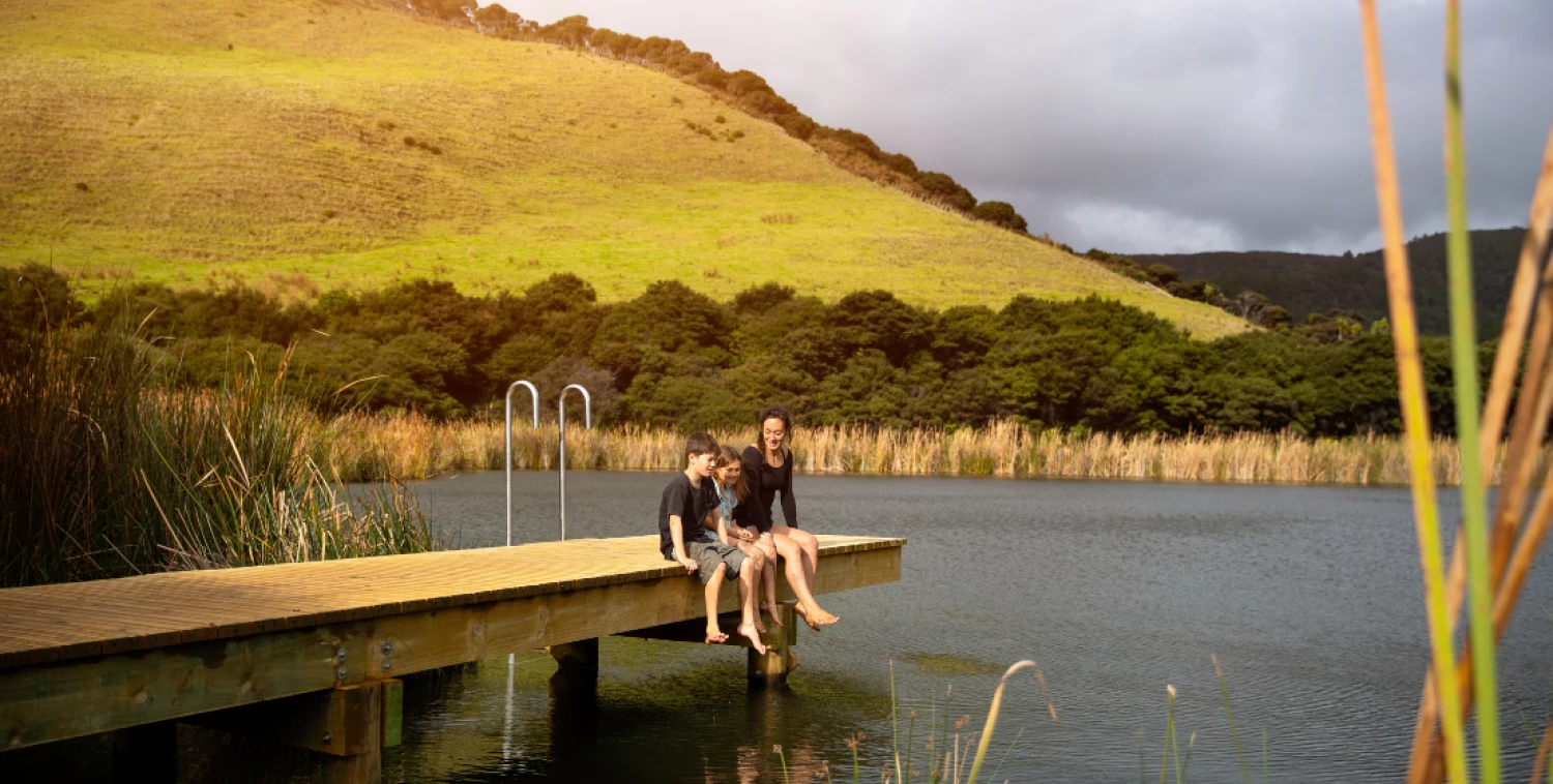 Lake Wainamu jetty - Source: AucklandNZ