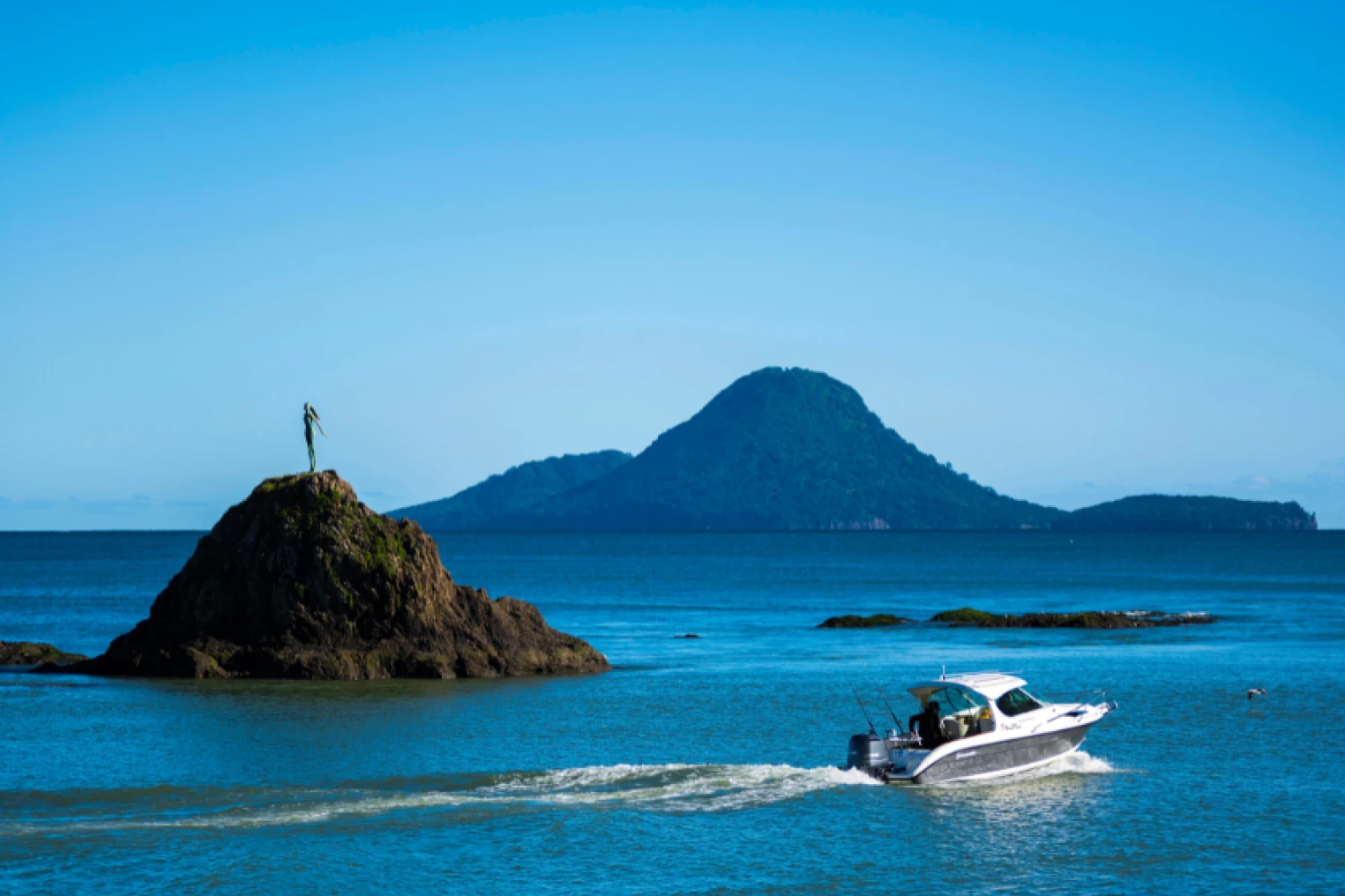 Whakatane Heads "Lady on the Rock"