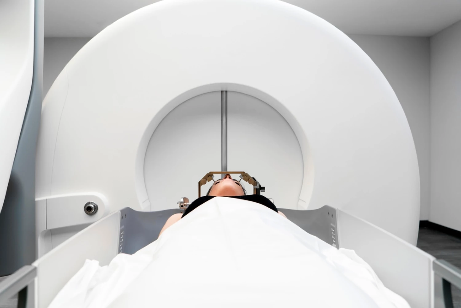 Radiation therapy Halcyon machine (stock image)